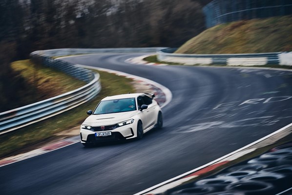 Honda Civic Type R hoàn toàn mới thiết lập kỷ lục về tốc độ